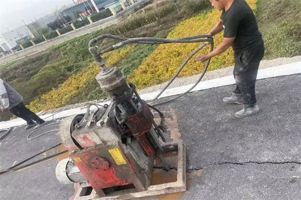 馬路面下沉注漿加固
